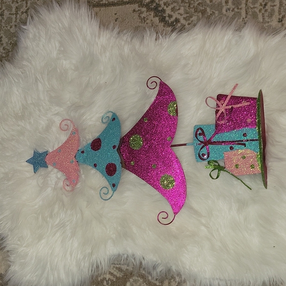 🎅Colorful Christmas Tree Statue - Picture 1 of 3